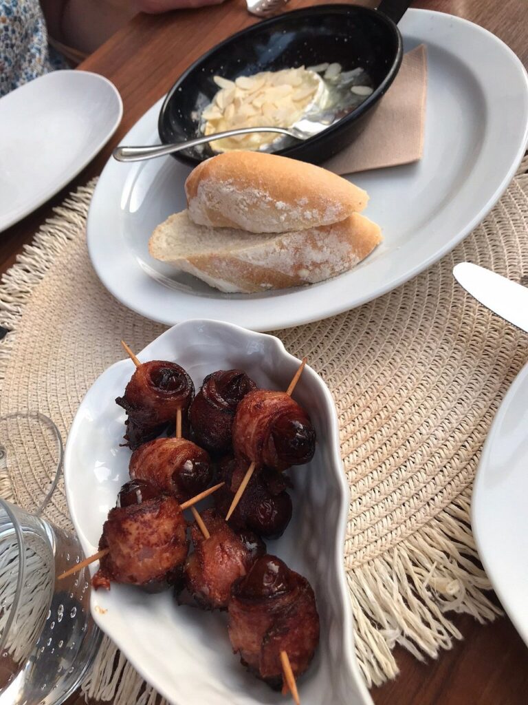 El Patio Mogan Restaurant Restaurante Bar Playa de Mogán Spanien mediterrane Spezialitäten Fresh Mediterranean cuisine Food Mogan