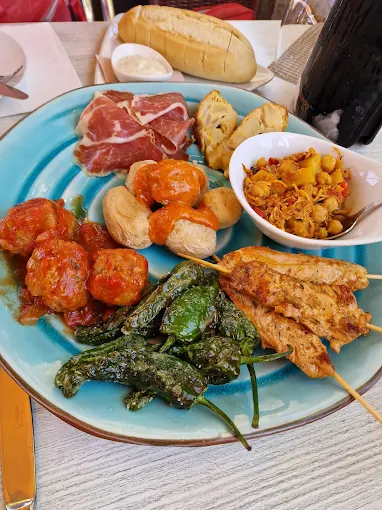 El Patio Mogan Restaurant Restaurante Bar Playa de Mogán Spanien mediterrane Spezialitäten Fresh Mediterranean cuisine Food Mogan